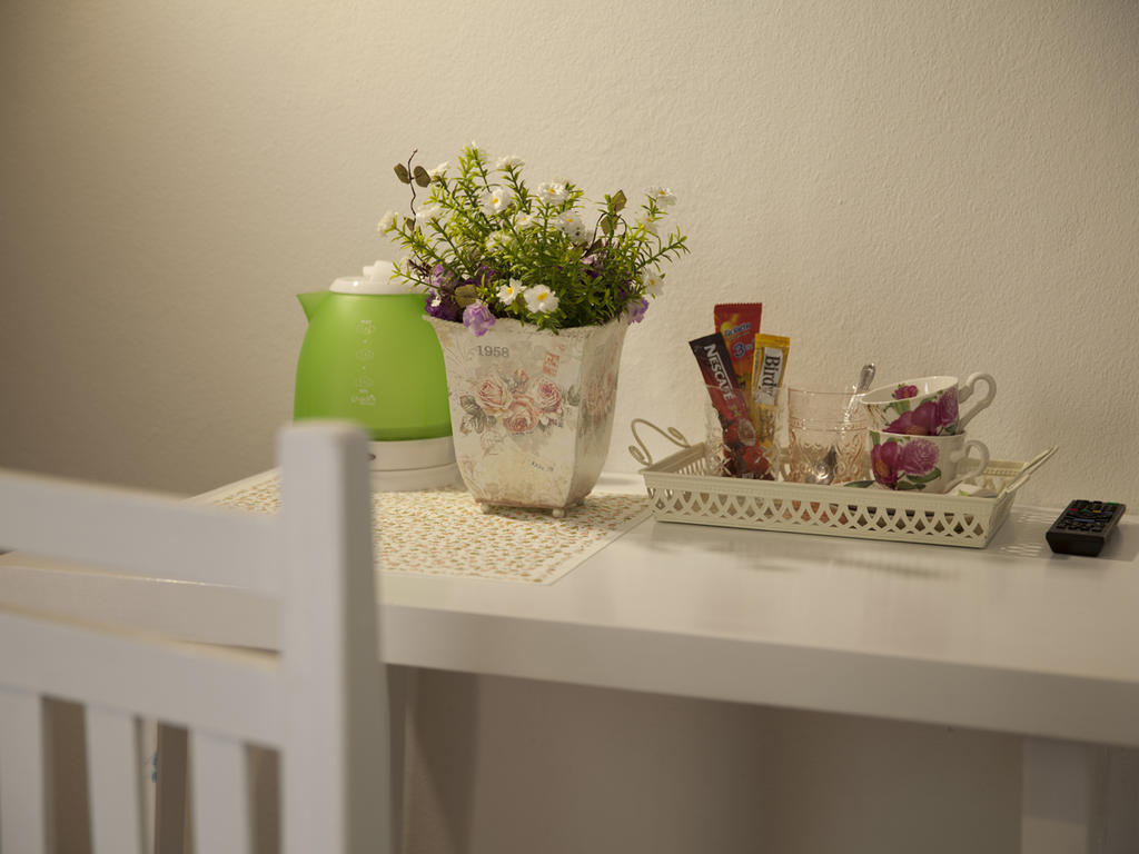 Les Fleurs House Bed & Breakfast Khao Lak Room photo