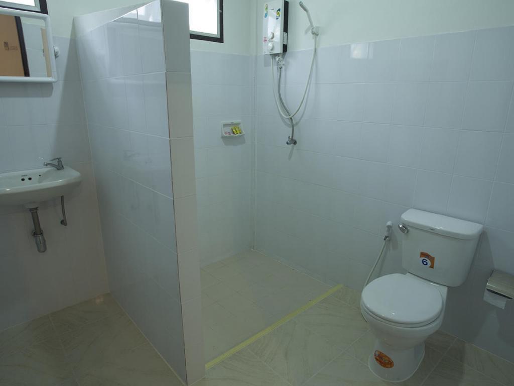 Les Fleurs House Bed & Breakfast Khao Lak Room photo