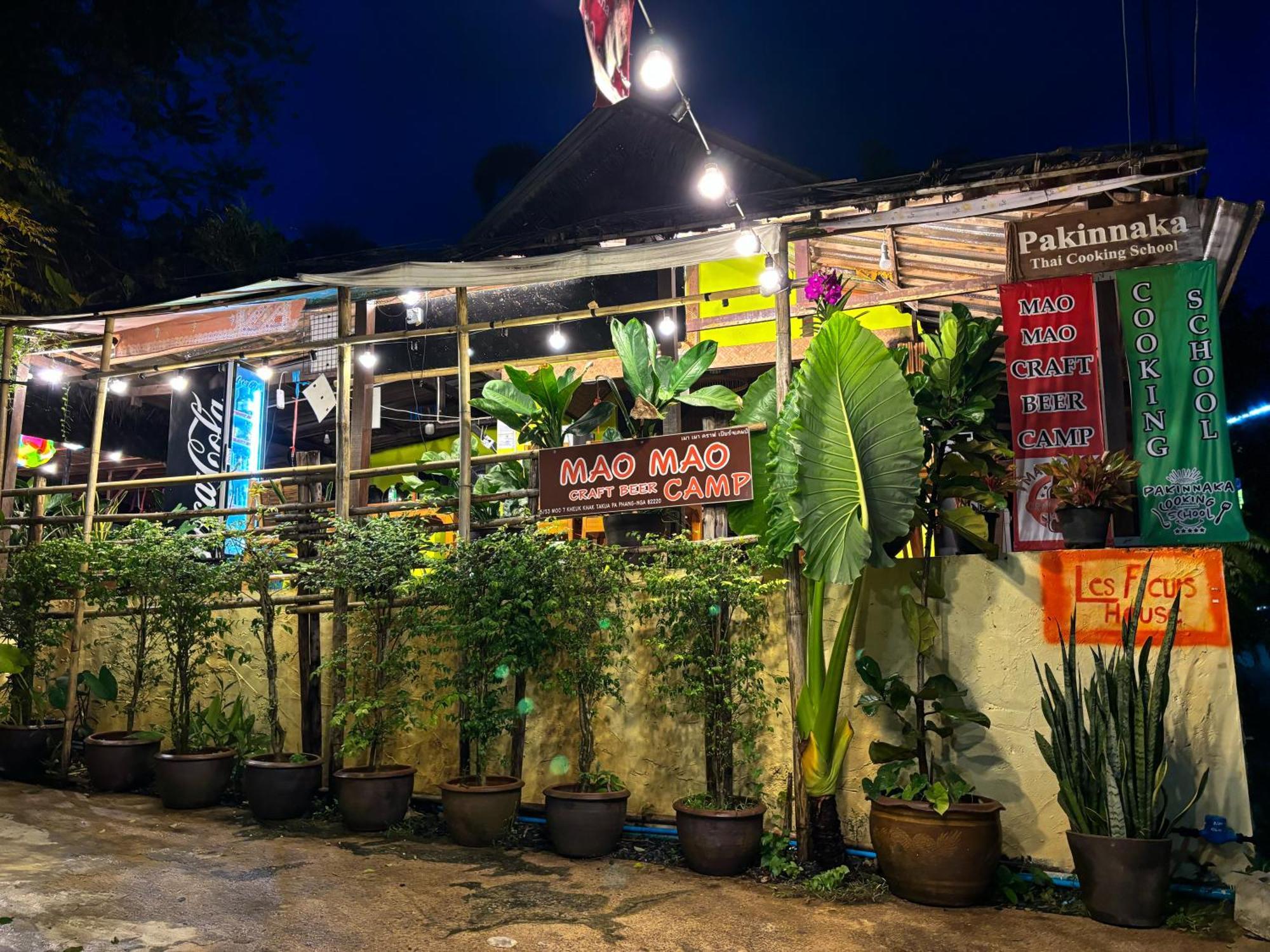 Les Fleurs House Bed & Breakfast Khao Lak Exterior photo