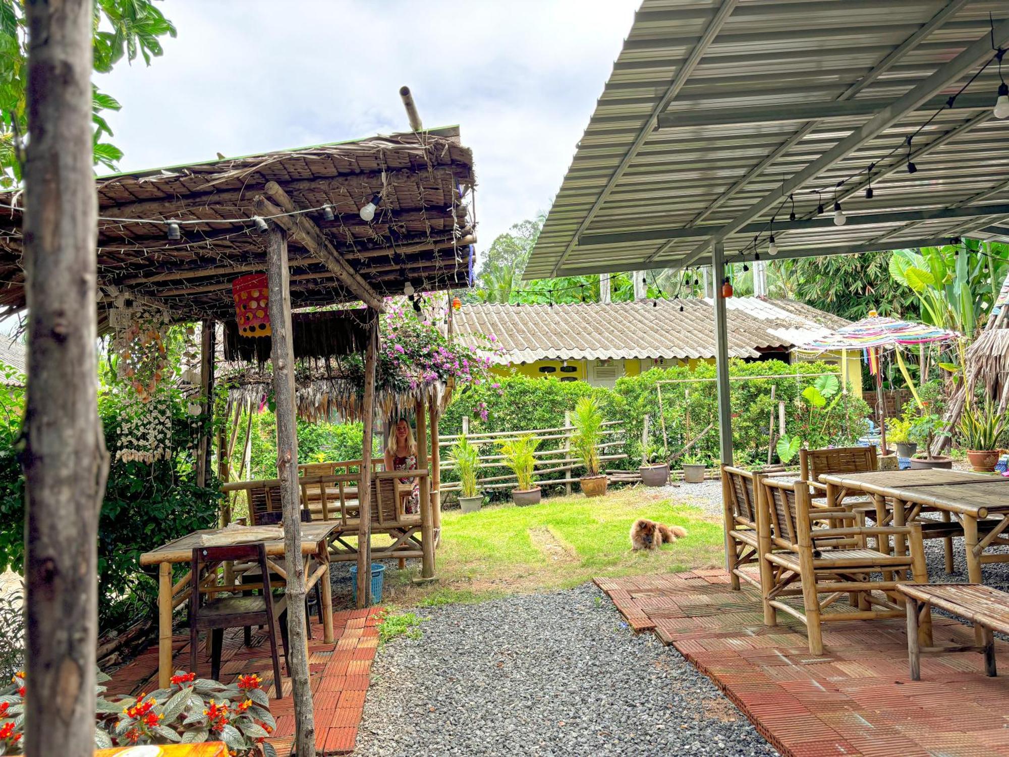 Les Fleurs House Bed & Breakfast Khao Lak Exterior photo